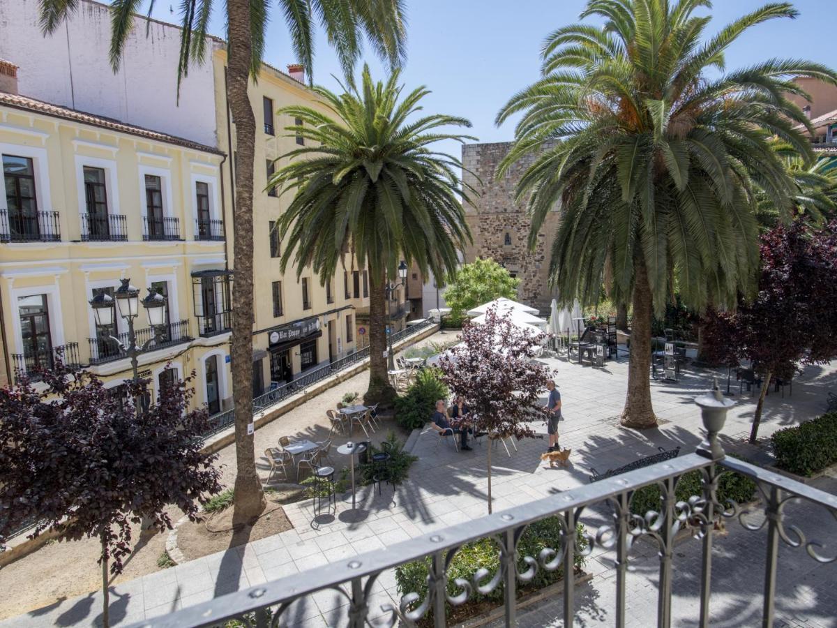 Elegante Apartamento Para 5 En El Centro De Caceres Con Wifi 외부 사진