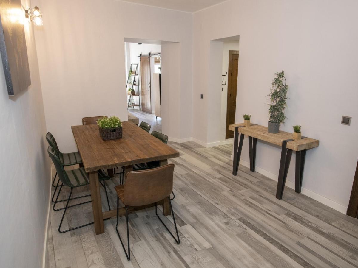 Elegante Apartamento Para 5 En El Centro De Caceres Con Wifi 외부 사진