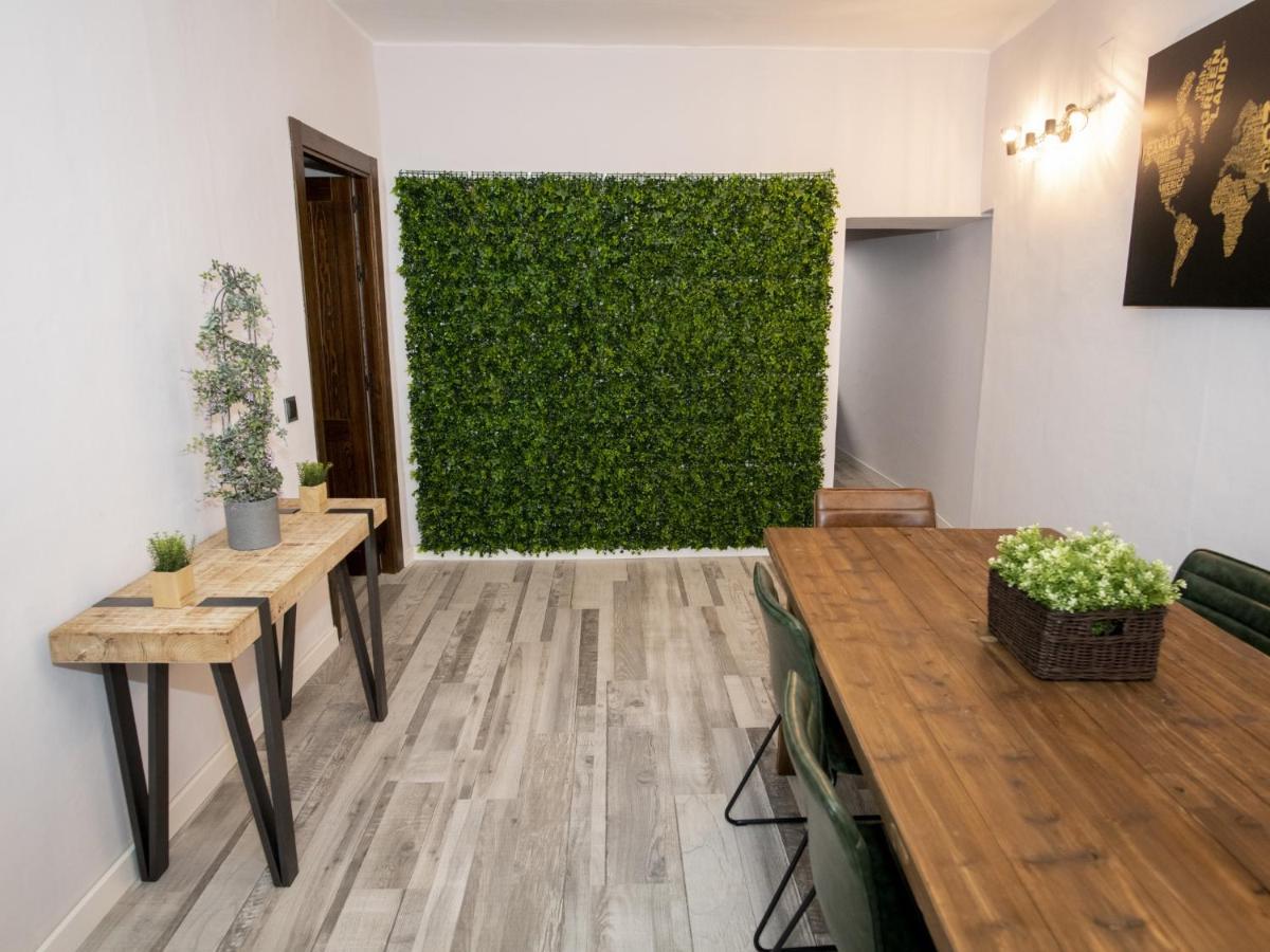 Elegante Apartamento Para 5 En El Centro De Caceres Con Wifi 외부 사진