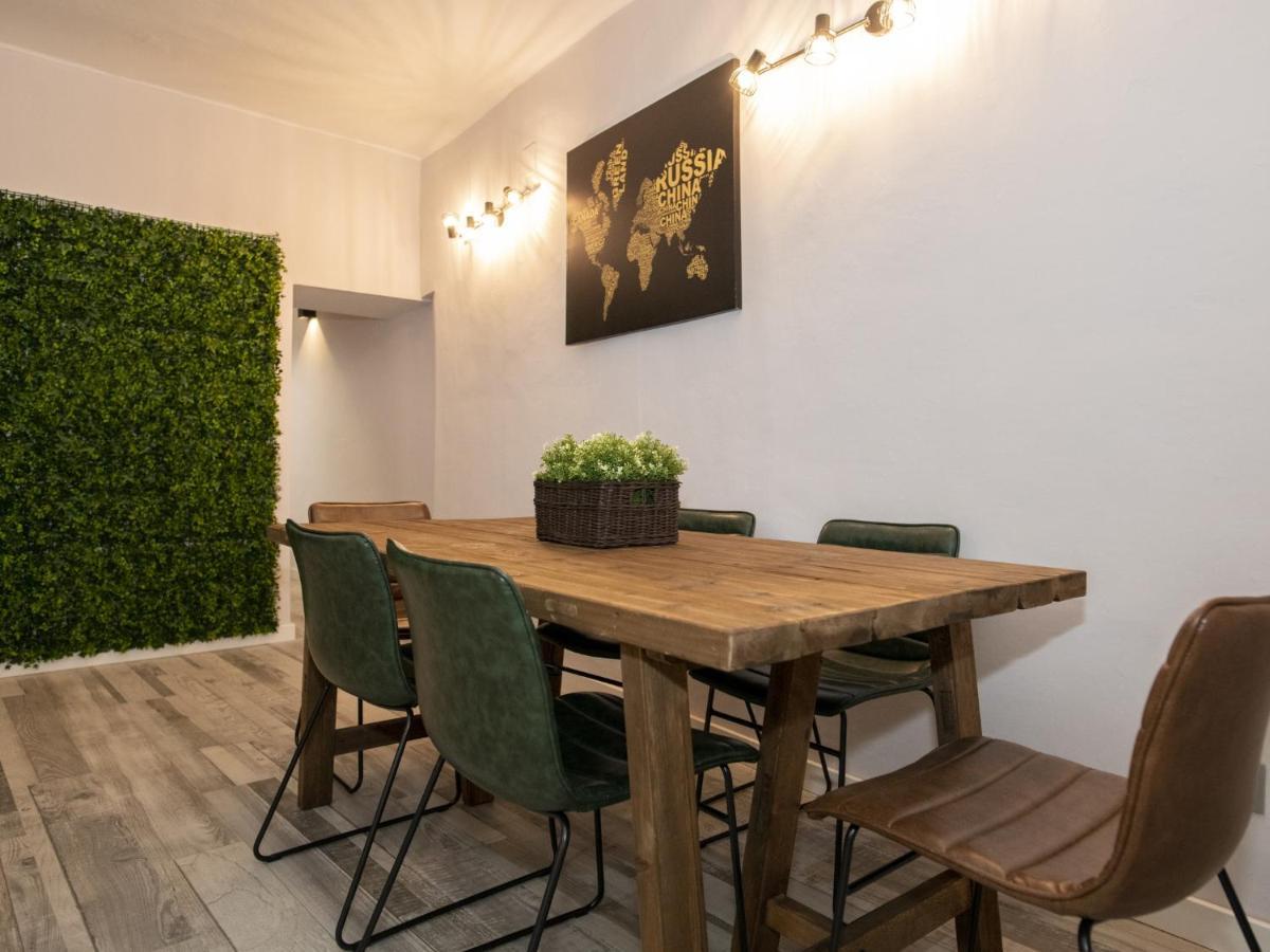 Elegante Apartamento Para 5 En El Centro De Caceres Con Wifi 외부 사진