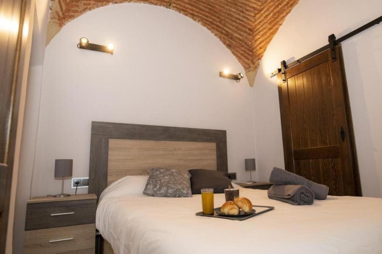 Elegante Apartamento Para 5 En El Centro De Caceres Con Wifi 외부 사진