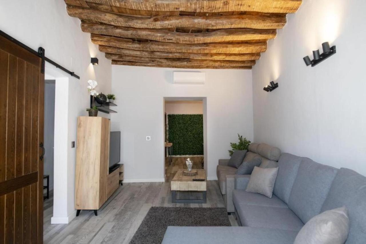 Elegante Apartamento Para 5 En El Centro De Caceres Con Wifi 외부 사진