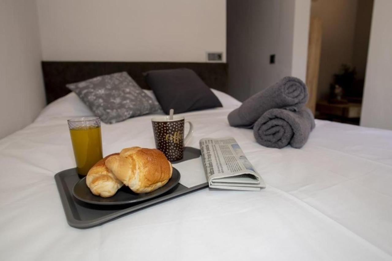Elegante Apartamento Para 5 En El Centro De Caceres Con Wifi 외부 사진