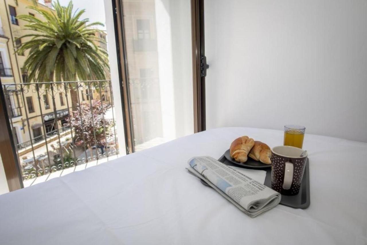 Elegante Apartamento Para 5 En El Centro De Caceres Con Wifi 외부 사진